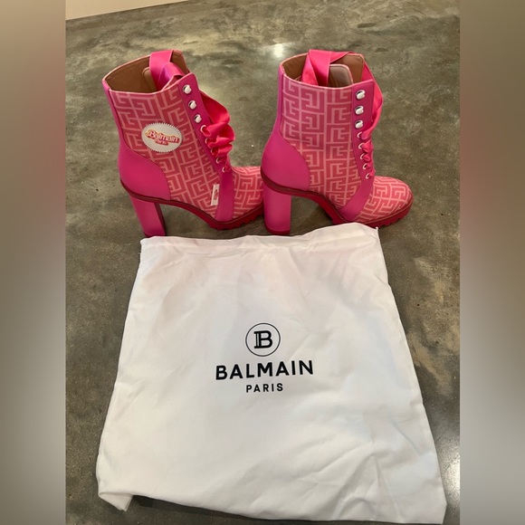 Authentic balmain x barbie boot SOLD ON TRR - Picture 2 of 8